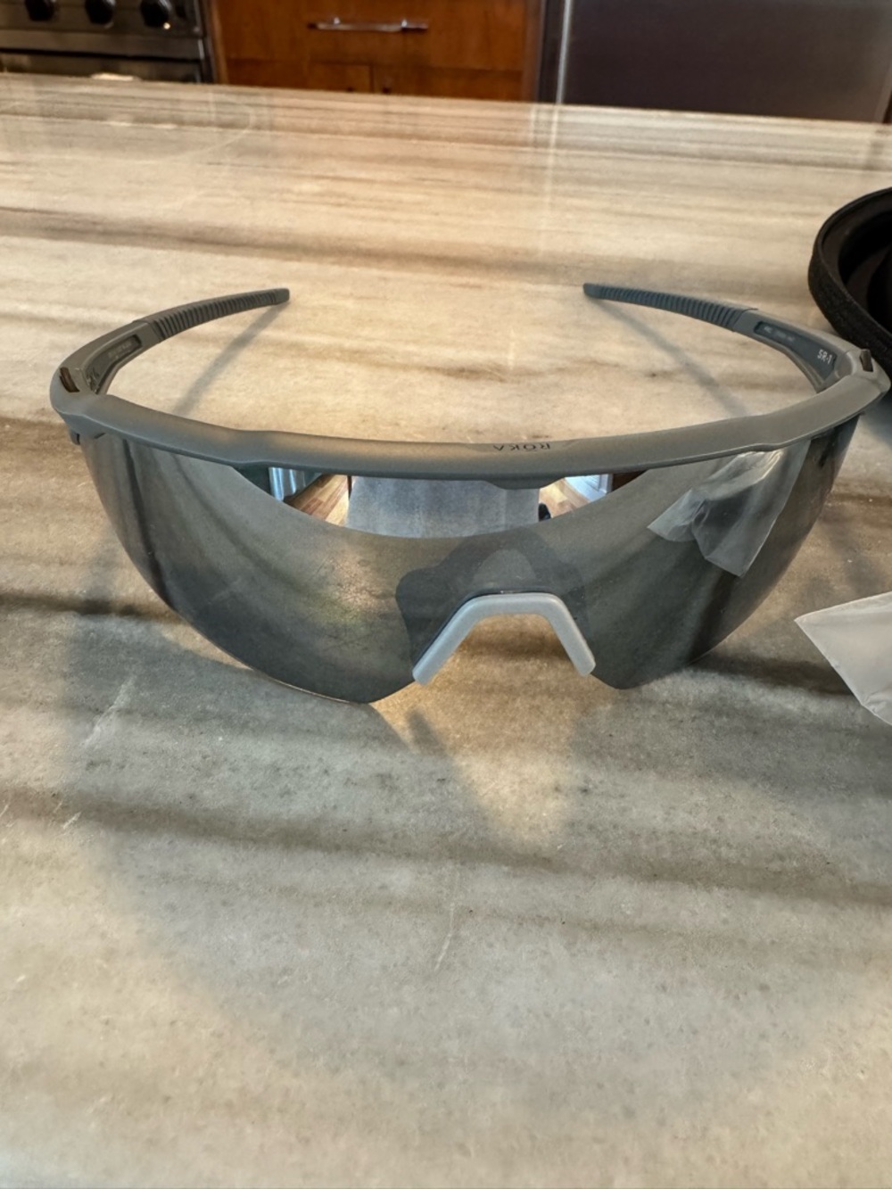 Roku Men's Sport Sunglasses Gray Mirror Lens